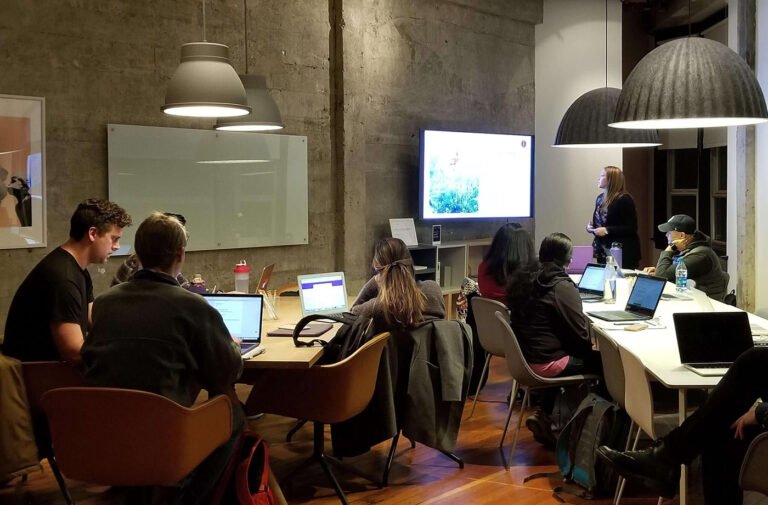 Immersive Shopping with AR & VR